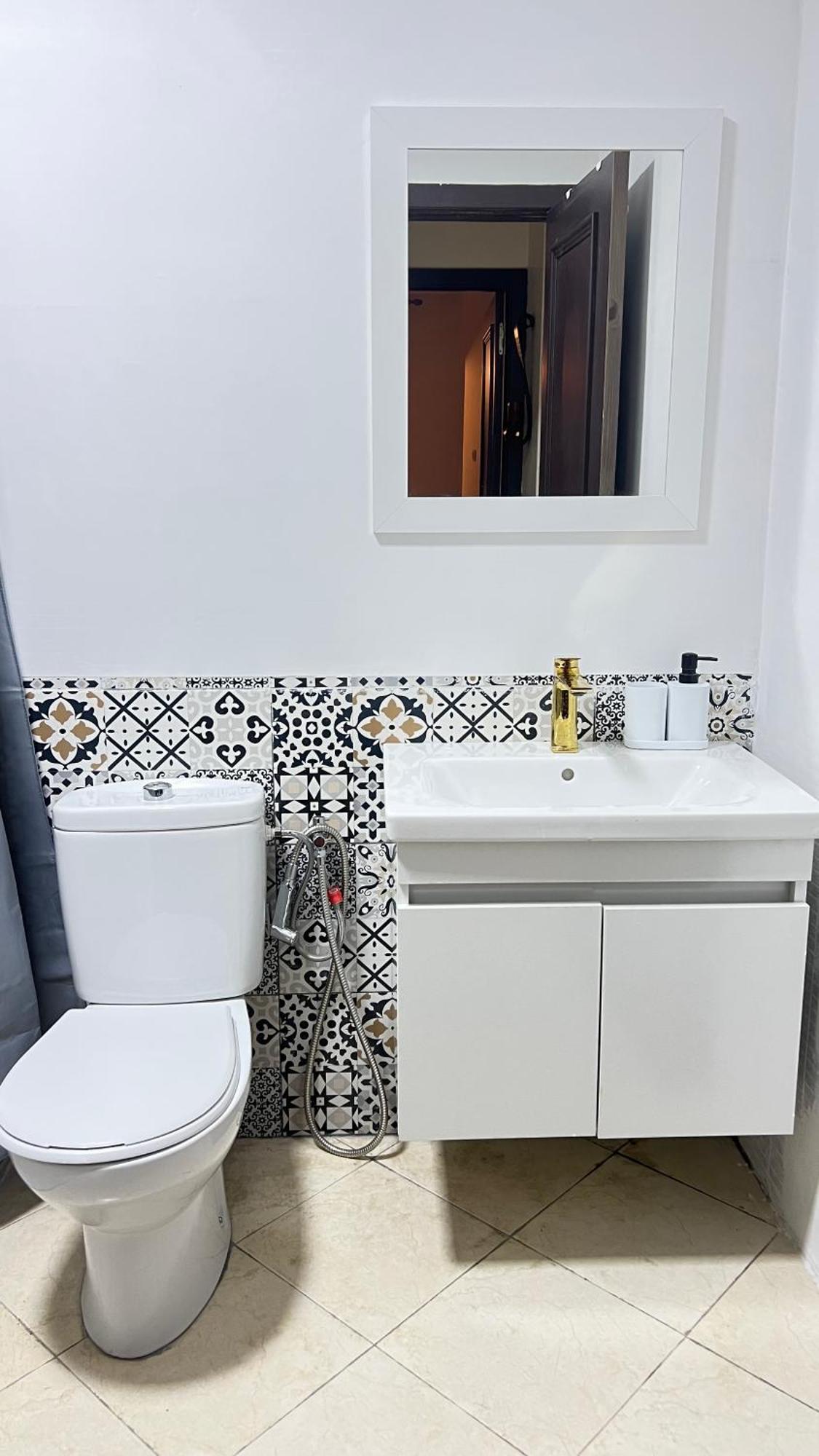 Magnifique Appartement Spacieux Confort Propre Familial 2 Chambres Salon Et Salle A Manger A 20Mn A Pied De Place Jemaa El Fina 4 Piscines Dans Espace De Golf A 12 Mn En Voitures L Entree Est Gratuit Pour La Clientele Ouvert Entre 10H Et 20H Marrakesh Exterior photo